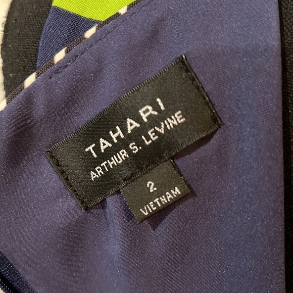 Tahari belted dress, size 2, NWT - Picture 13 of 16